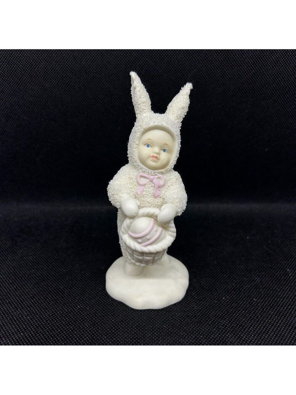 Department 56 Snowbabies "A Basket of love" figurine
